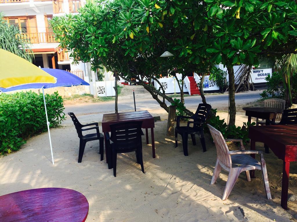 Sea Side Guest House Tangalle Exterior photo