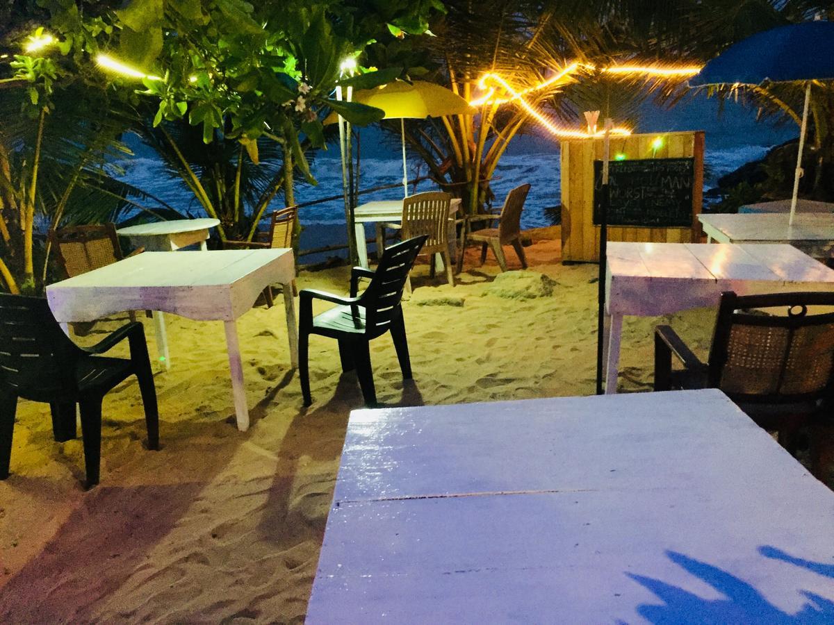 Sea Side Guest House Tangalle Exterior photo